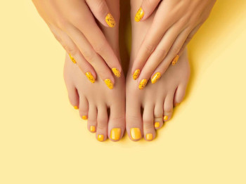 Welke kleur nagellak kies je voor je teennagels in de zomer?